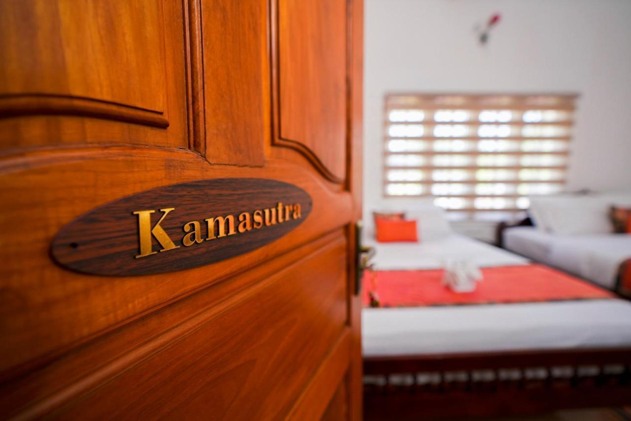 Parudeesa - Heavenly- Luxurious Palace Look-Near Cbd - Kerala - India With Breakfast Kāladi Quarto foto